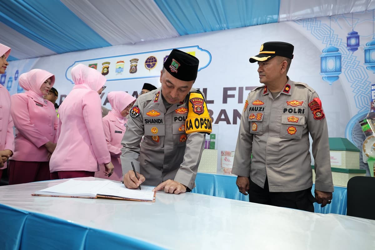 Kapolda Sumsel Instruksikan Jajarannya Siap Tempur Hadapi Arus Mudik Lebaran Kapolda Sumsel Instruksikan Jajarannya Siap Tempur Hadapi Arus Mudik Lebaran