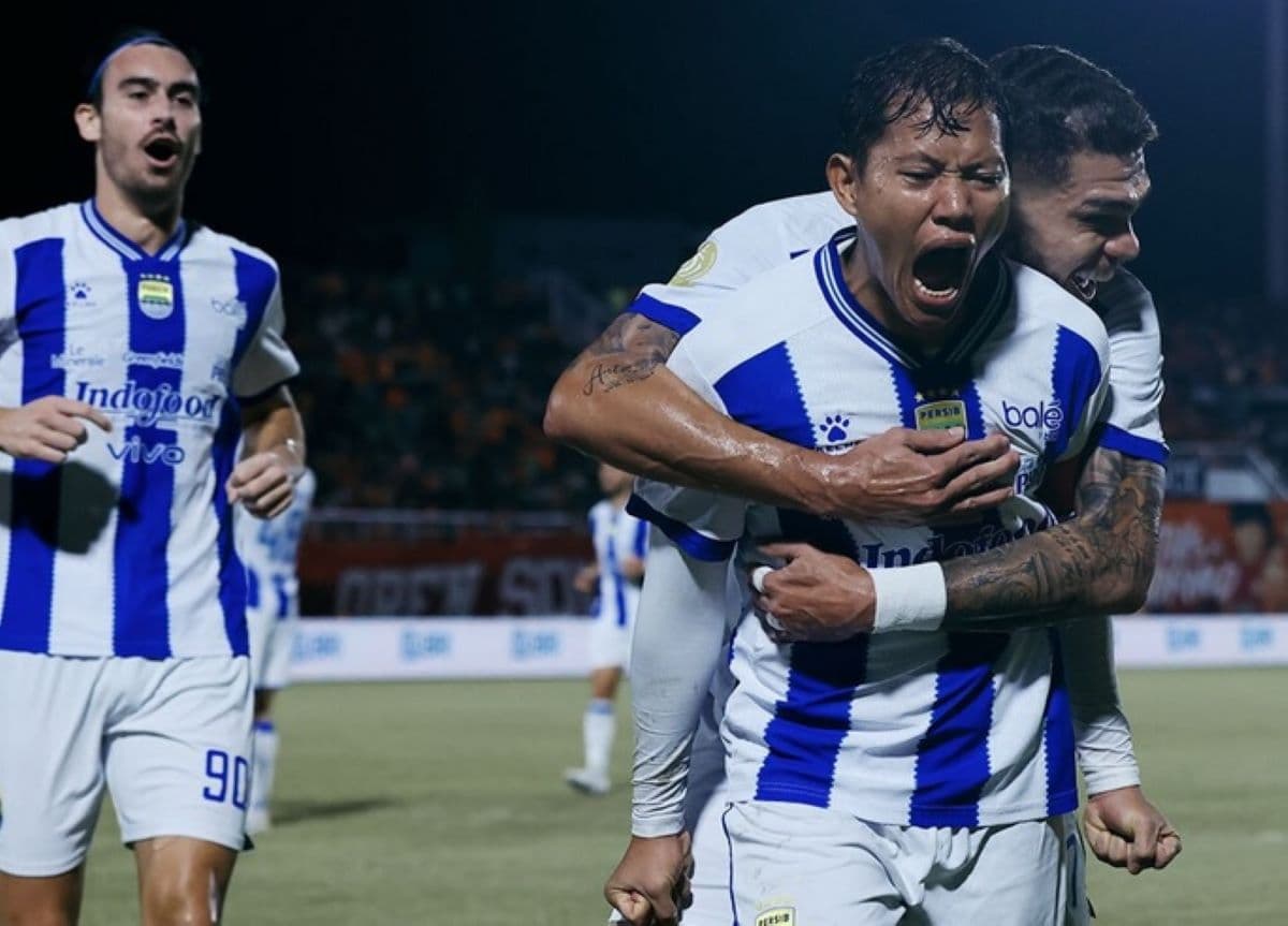 Cetak Gol ke Gawang Borneo FC, Bintang Persib Bandung Adam Alis Minta Maaf soal Selebrasi Spontannya Cetak Gol ke Gawang Borneo FC, Bintang Persib Bandung Adam Alis Minta Maaf soal Selebrasi Spontannya