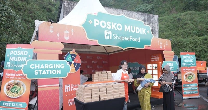 Posko Mudik ShopeeFood Hadirkan Berbagai Fasilitas Gratis di KM 429A Jalur Semarang-Solo Posko Mudik ShopeeFood Hadirkan Berbagai Fasilitas Gratis di KM 429A Jalur Semarang-Solo