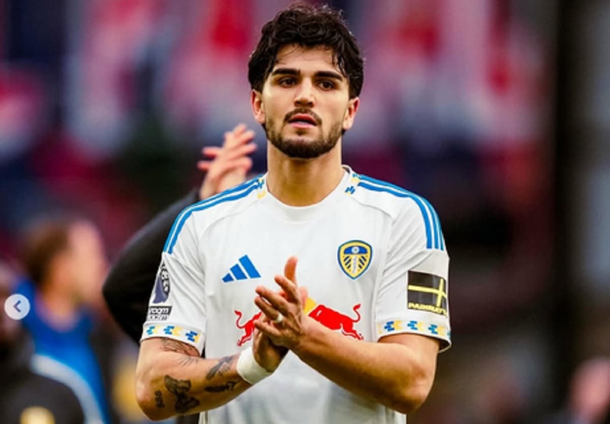 Pascal Struijk Pamer Tato Garuda Setelah Simon Grayson Kunjungi Leeds United, Siap Bela Timnas Indonesia? Pascal Struijk Pamer Tato Garuda Setelah Simon Grayson Kunjungi Leeds United, Siap Bela Timnas Indonesia?