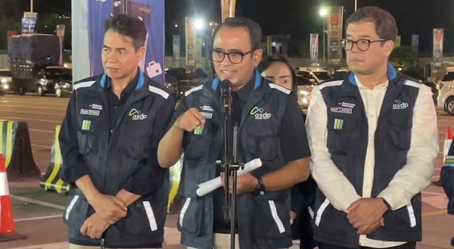 Viral Pemudik Ricuh karena Kapal Tak Kunjung Bersandar di Pelabuhan Bakauheni, Ini Penjelasan ASDP Viral Pemudik Ricuh karena Kapal Tak Kunjung Bersandar di Pelabuhan Bakauheni, Ini Penjelasan ASDP