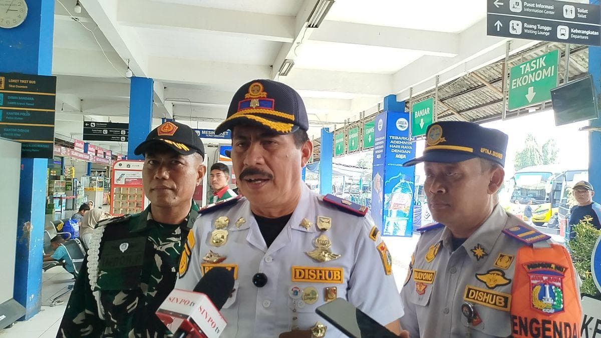 Terminal Kampung Rambutan Sepi Pemudik Terminal Kampung Rambutan Sepi Pemudik