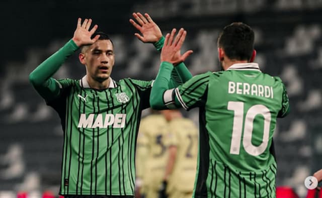 Optimisme Fabio Grosso Lihat Klub Jay Idzes Makin Menggila di Liga Italia 2025-2026 Optimisme Fabio Grosso Lihat Klub Jay Idzes Makin Menggila di Liga Italia 2025-2026