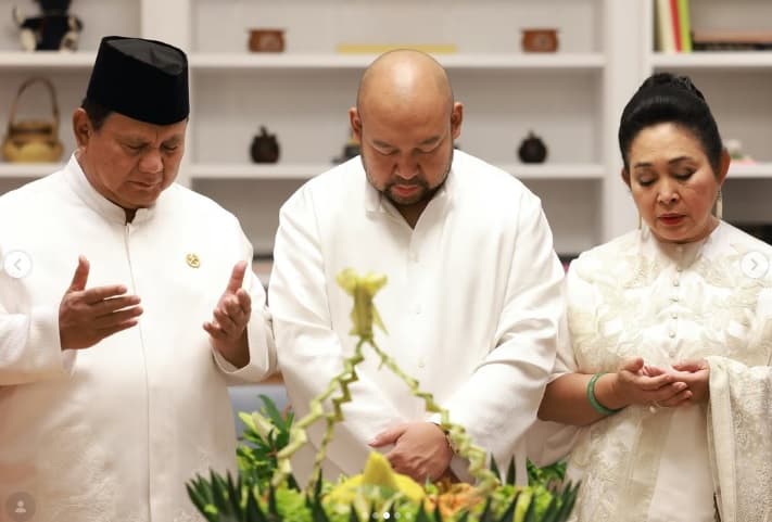 Prabowo Rayakan Ultah Didit, Unggah Foto Masa Kecil hingga Panjatkan Doa Prabowo Rayakan Ultah Didit, Unggah Foto Masa Kecil hingga Panjatkan Doa