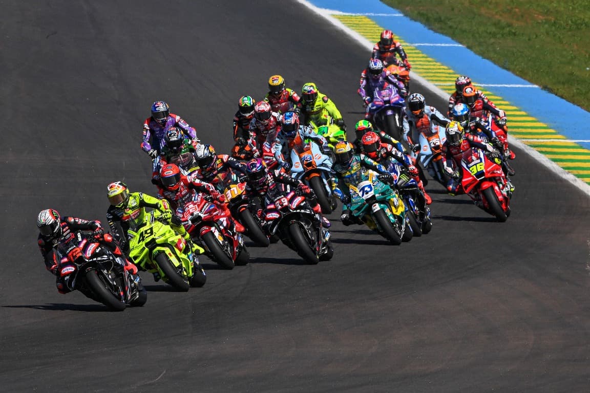 Klasemen MotoGP 2026 Kelar GP Brasil: Marc Marquez Melesat, Marco Bezzecchi Nyaman di Puncak! Klasemen MotoGP 2026 Kelar GP Brasil: Marc Marquez Melesat, Marco Bezzecchi Nyaman di Puncak!