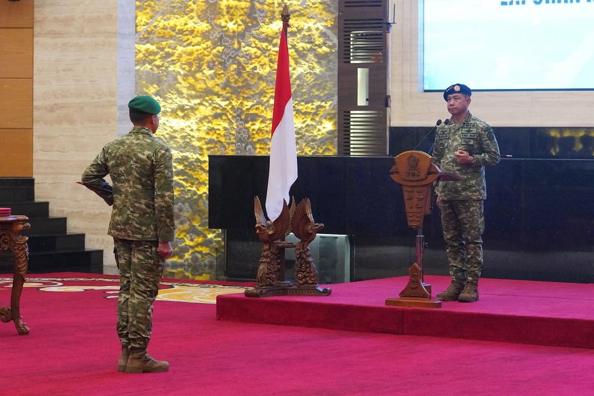 Panglima TNI Pimpin Sertijab dan Kenaikan Pangkat Perwira Tinggi, Pangdam Jaya Resmi Bintang 3 Panglima TNI Pimpin Sertijab dan Kenaikan Pangkat Perwira Tinggi, Pangdam Jaya Resmi Bintang 3