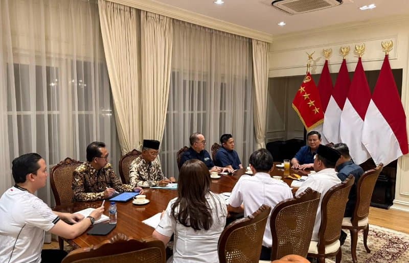 Tindaklanjuti Instruksi Prabowo, KAI Siapkan 3 Langkah Penataan Permukiman Bantaran Rel Tindaklanjuti Instruksi Prabowo, KAI Siapkan 3 Langkah Penataan Permukiman Bantaran Rel