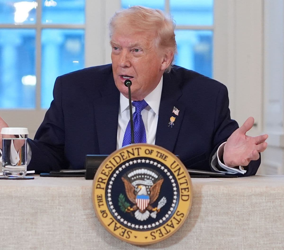 Trump Ingin Kuasai Minyak Iran, Sebut Bisa Rebut Pulau Kharg dengan Mudah Trump Ingin Kuasai Minyak Iran, Sebut Bisa Rebut Pulau Kharg dengan Mudah