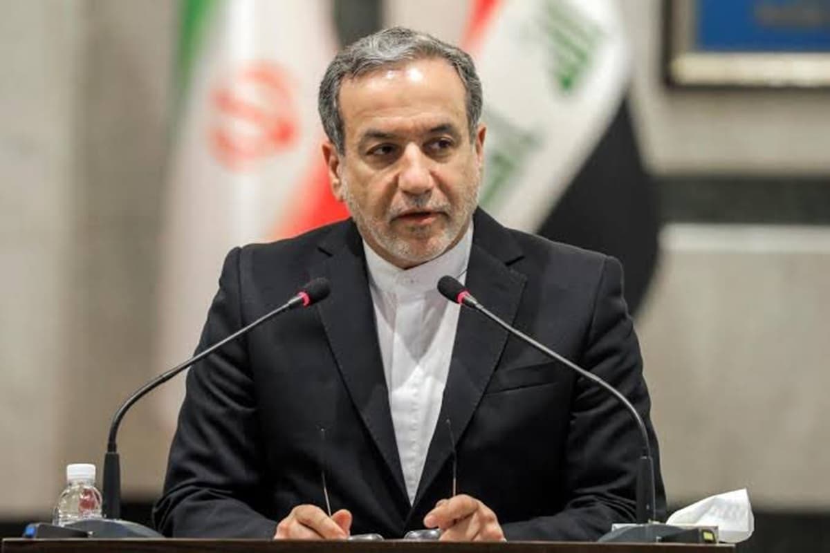 Menlu Iran Abbas Araghchi Jadi Idola Netizen di Tengah Perang Menlu Iran Abbas Araghchi Jadi Idola Netizen di Tengah Perang