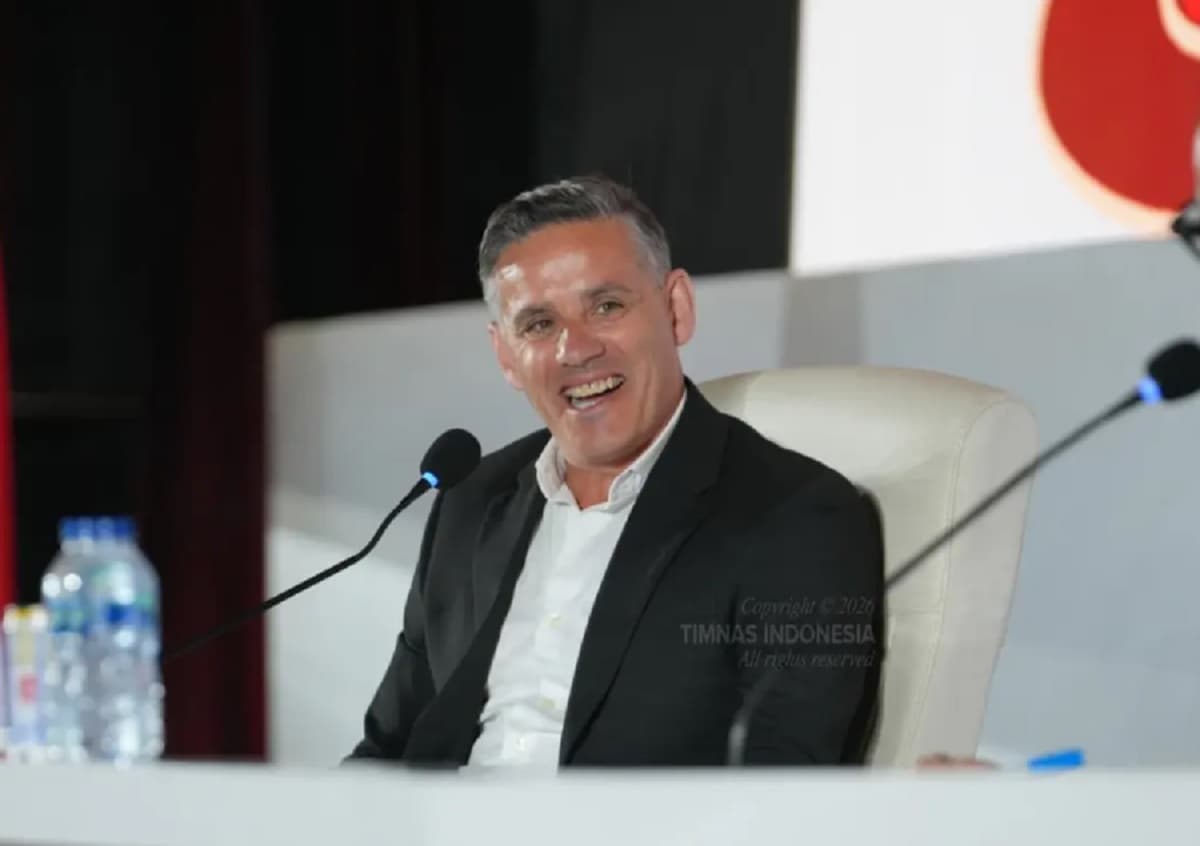 Legenda Timnas Indonesia Terkesan dengan John Herdman, Bisa Ubah Cara Main Skuad Garuda Legenda Timnas Indonesia Terkesan dengan John Herdman, Bisa Ubah Cara Main Skuad Garuda