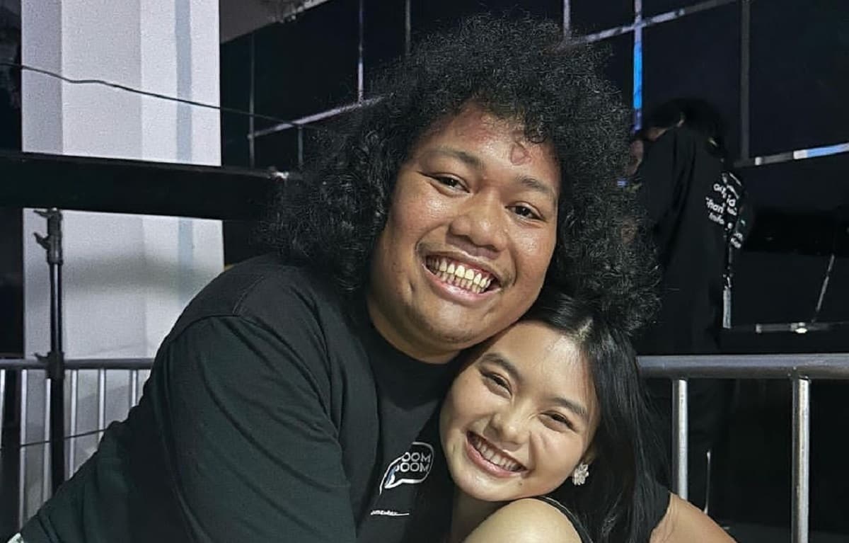 Tangis Cesen Pecah Usai Marshel Widianto Kritis Usai Dioperasi Tangis Cesen Pecah Usai Marshel Widianto Kritis Usai Dioperasi