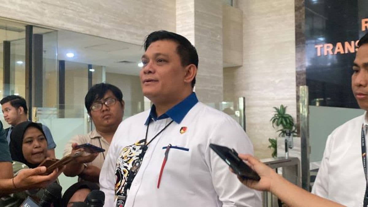 Kasus TPPU Tambang Ilegal, Polri Sita Emas 6 Kilo hingga Uang Rp1,4 Miliar Kasus TPPU Tambang Ilegal, Polri Sita Emas 6 Kilo hingga Uang Rp1,4 Miliar