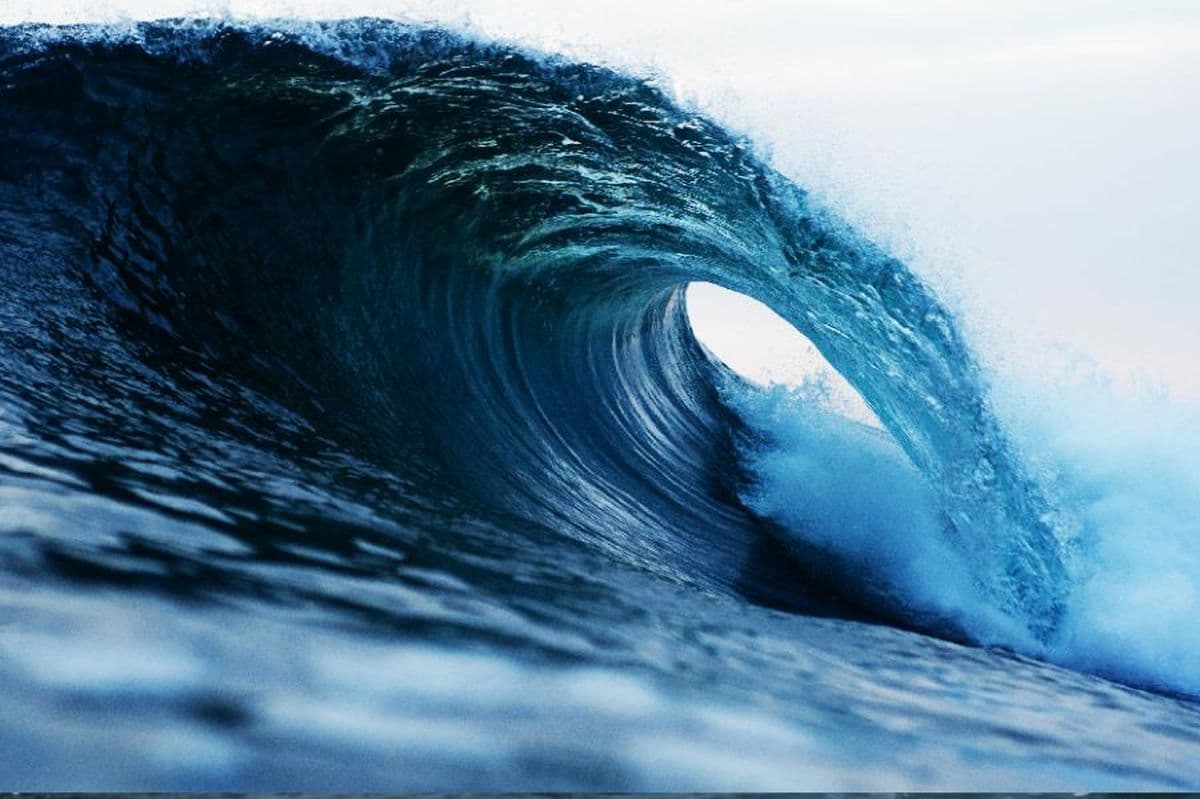 Waspada! Gelombang Tinggi 2,5 Meter Ancam Sejumlah Perairan Indonesia Awal April Waspada! Gelombang Tinggi 2,5 Meter Ancam Sejumlah Perairan Indonesia Awal April