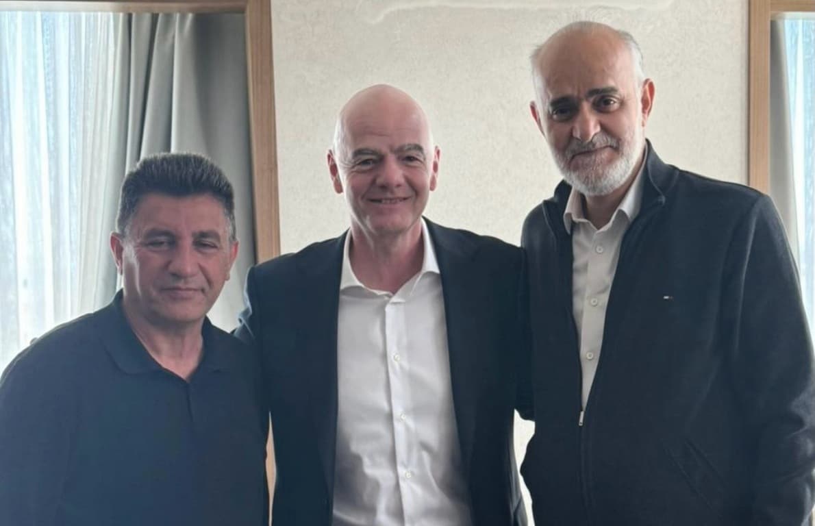 Presiden FIFA Pastikan Timnas Iran Mainkan Laga Piala Dunia 2026 di AS Presiden FIFA Pastikan Timnas Iran Mainkan Laga Piala Dunia 2026 di AS