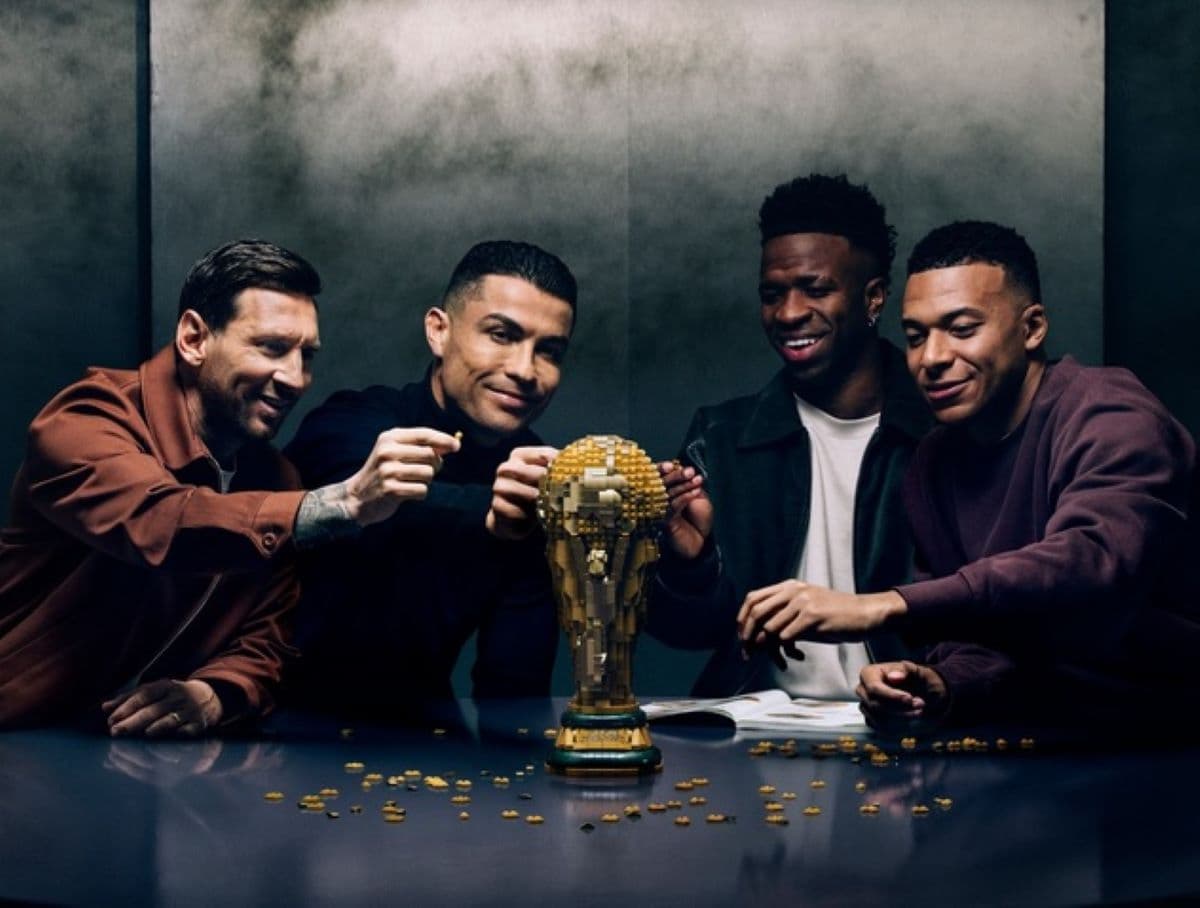 Bikin Geger, Cristiano Ronaldo dan Lionel Messi Kembali Berduet dalam Iklan Ikonik Jelang Piala Dunia 2026 Bikin Geger, Cristiano Ronaldo dan Lionel Messi Kembali Berduet dalam Iklan Ikonik Jelang Piala Dunia 2026