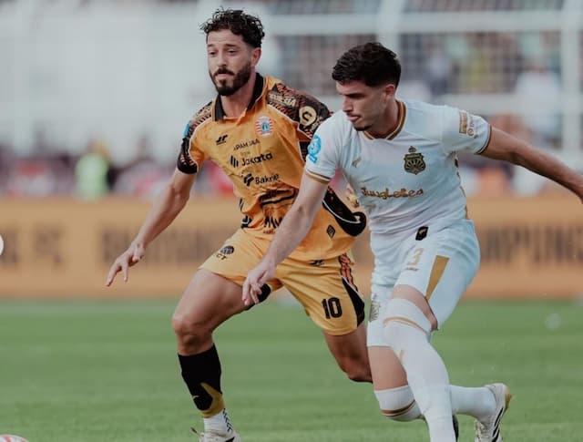 Hasil Bhayangkara FC vs Persija Jakarta di Babak Pertama: Cyrus Margono Debut, Skor Sama Kuat 1-1 Hasil Bhayangkara FC vs Persija Jakarta di Babak Pertama: Cyrus Margono Debut, Skor Sama Kuat 1-1