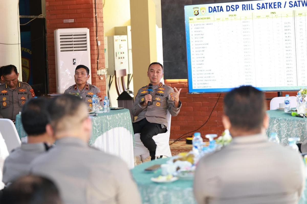 Evaluasi SDM, Kapolda Sumsel Soroti Kualitas dan Etika Personel Evaluasi SDM, Kapolda Sumsel Soroti Kualitas dan Etika Personel