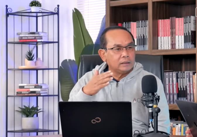 Saiful Mujani cs Dipolisikan Imbas Seruan Gulingkan Prabowo, Pelapor: Provokatif dan Gaduh! Saiful Mujani cs Dipolisikan Imbas Seruan Gulingkan Prabowo, Pelapor: Provokatif dan Gaduh!