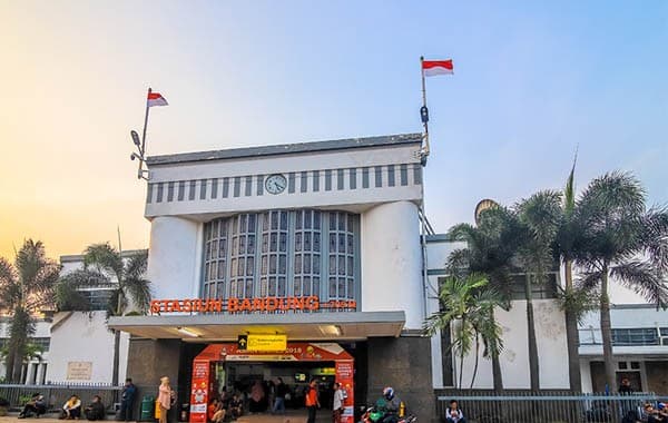 5 Hal yang Wajib Diperhatikan Sebelum Membeli Tiket Kereta 5 Hal yang Wajib Diperhatikan Sebelum Membeli Tiket Kereta