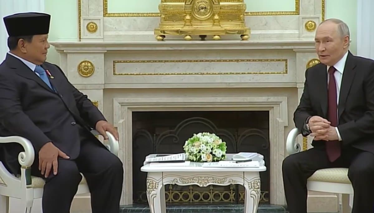 Putin Sambut Prabowo di Istana Kremlin: Terima Kasih Berkunjung ke Moskow Putin Sambut Prabowo di Istana Kremlin: Terima Kasih Berkunjung ke Moskow
