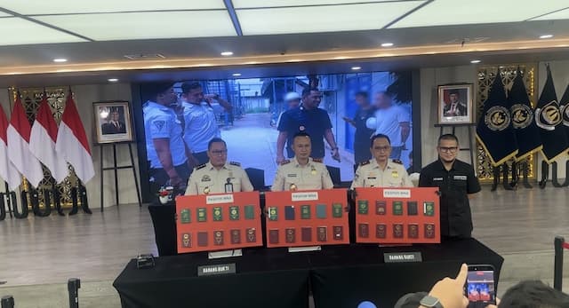 Ratusan WNA Terjaring Operasi Imigrasi, Terbanyak dari China Ratusan WNA Terjaring Operasi Imigrasi, Terbanyak dari China