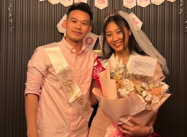 Kisah Cinta Eks Pelatnas PBSI Rinov Rivaldy, Kepincut hingga Menikah dengan Rekan Duetnya Vania Arianti Sukoco Kisah Cinta Eks Pelatnas PBSI Rinov Rivaldy, Kepincut hingga Menikah dengan Rekan Duetnya Vania Arianti Sukoco