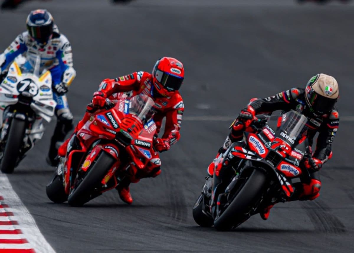 Dominasi Aprilia Bukan Kebetulan, Marc Marquez Sudah Prediksi Ledakan Marco Bezzecchi di MotoGP 2026 Dominasi Aprilia Bukan Kebetulan, Marc Marquez Sudah Prediksi Ledakan Marco Bezzecchi di MotoGP 2026