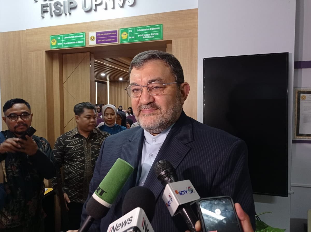 Dubes Iran Bantah Klaim Trump soal Selat Hormuz Dubes Iran Bantah Klaim Trump soal Selat Hormuz