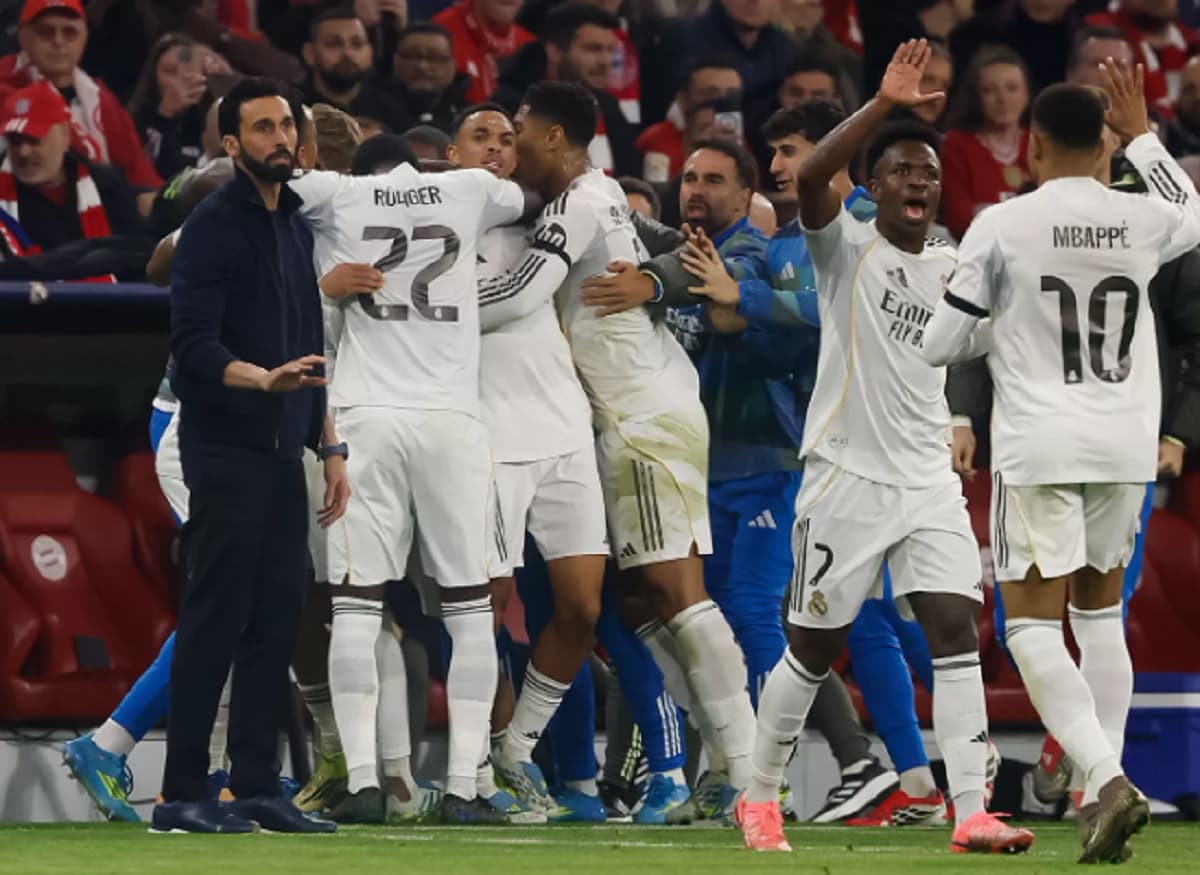 Alvaro Arbeloa: Wasit Laga Bayern Munich vs Real Madrid Enggak Pernah Main Sepakbola! Alvaro Arbeloa: Wasit Laga Bayern Munich vs Real Madrid Enggak Pernah Main Sepakbola!