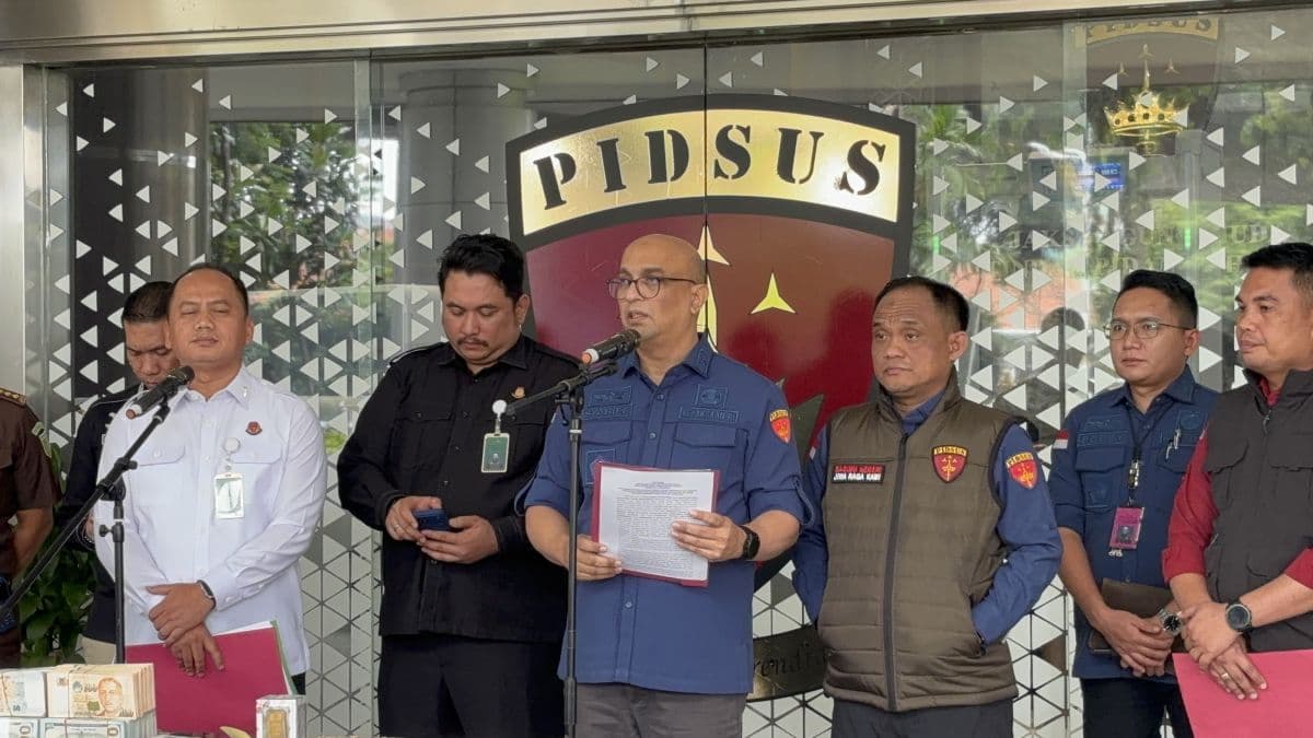 Ketua Ombudsman Hery Susanto Ditahan di Rutan Salemba Usai Jadi Tersangka Korupsi Nikel Ketua Ombudsman Hery Susanto Ditahan di Rutan Salemba Usai Jadi Tersangka Korupsi Nikel
