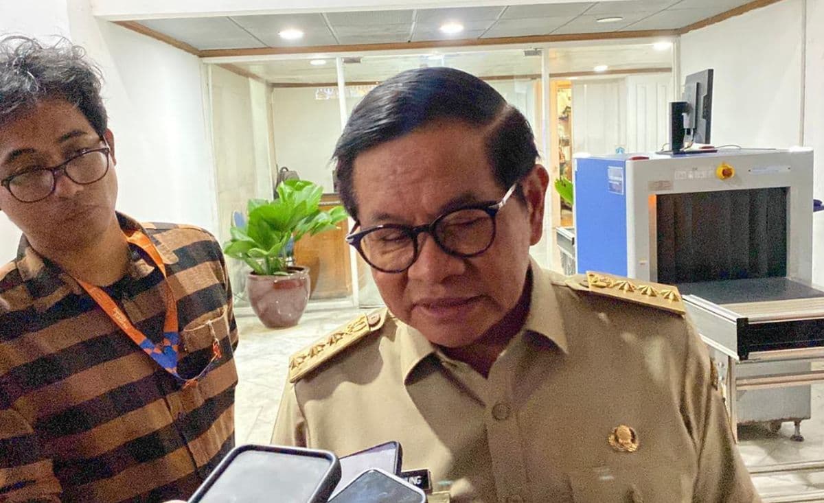 Pramono: Operasi Pembersihan Ikan Sapu-Sapu Digelar di Lima Kota Pramono: Operasi Pembersihan Ikan Sapu-Sapu Digelar di Lima Kota