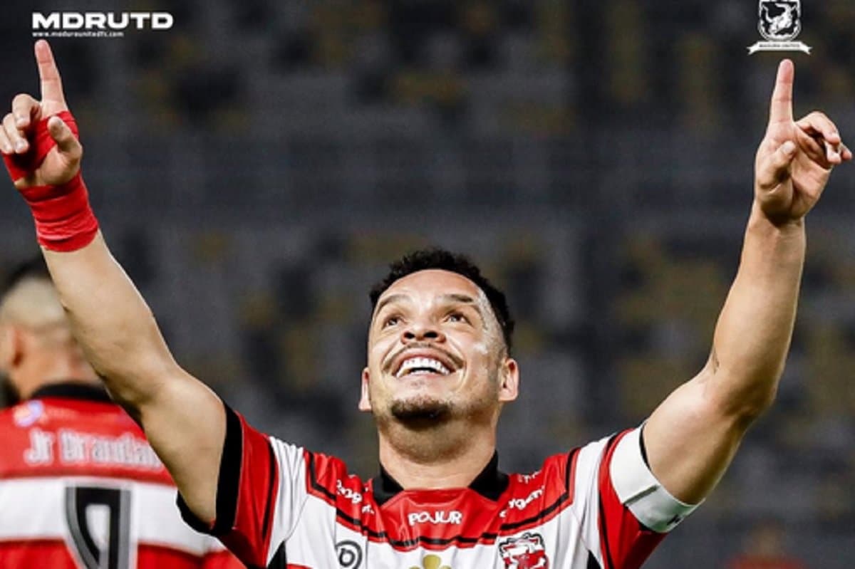 Hasil Persebaya Surabaya vs Madura United di Super League 2025-2026: Bajul Ijo Tumbang 1-2! Hasil Persebaya Surabaya vs Madura United di Super League 2025-2026: Bajul Ijo Tumbang 1-2!