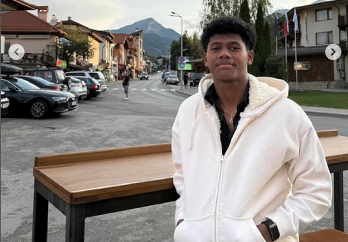 Respons Fadly Alberto Setelah Lepaskan Tendangan Kungfu dan Perburuk Citra Timnas Indonesia Respons Fadly Alberto Setelah Lepaskan Tendangan Kungfu dan Perburuk Citra Timnas Indonesia