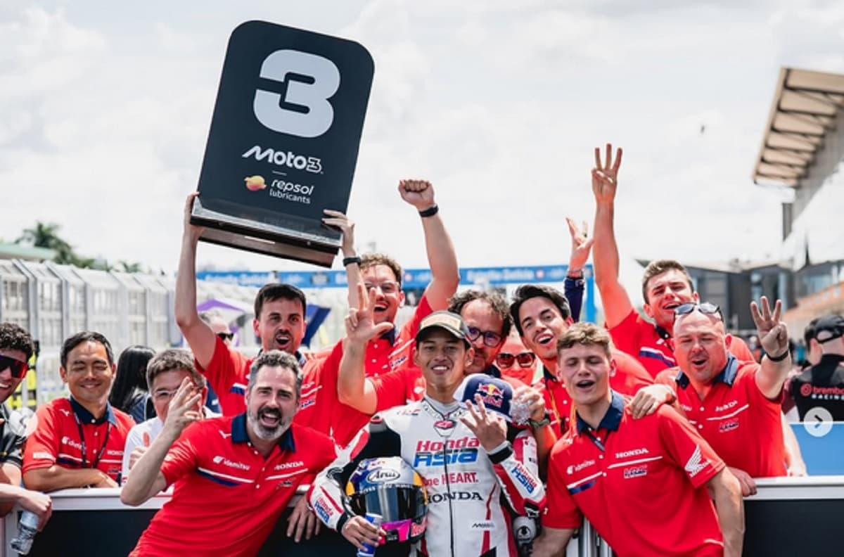 3 Alasan Veda Ega Pratama Dijagokan Naik Podium di Moto3 Spanyol 2026, Nomor 1 Luar Biasa! 3 Alasan Veda Ega Pratama Dijagokan Naik Podium di Moto3 Spanyol 2026, Nomor 1 Luar Biasa!