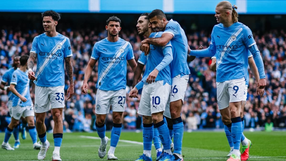 Burnley vs Manchester City: Pep Guardiola Haramkan Hilang Poin, Beri Isyarat Simpan Pemain Kunci Burnley vs Manchester City: Pep Guardiola Haramkan Hilang Poin, Beri Isyarat Simpan Pemain Kunci