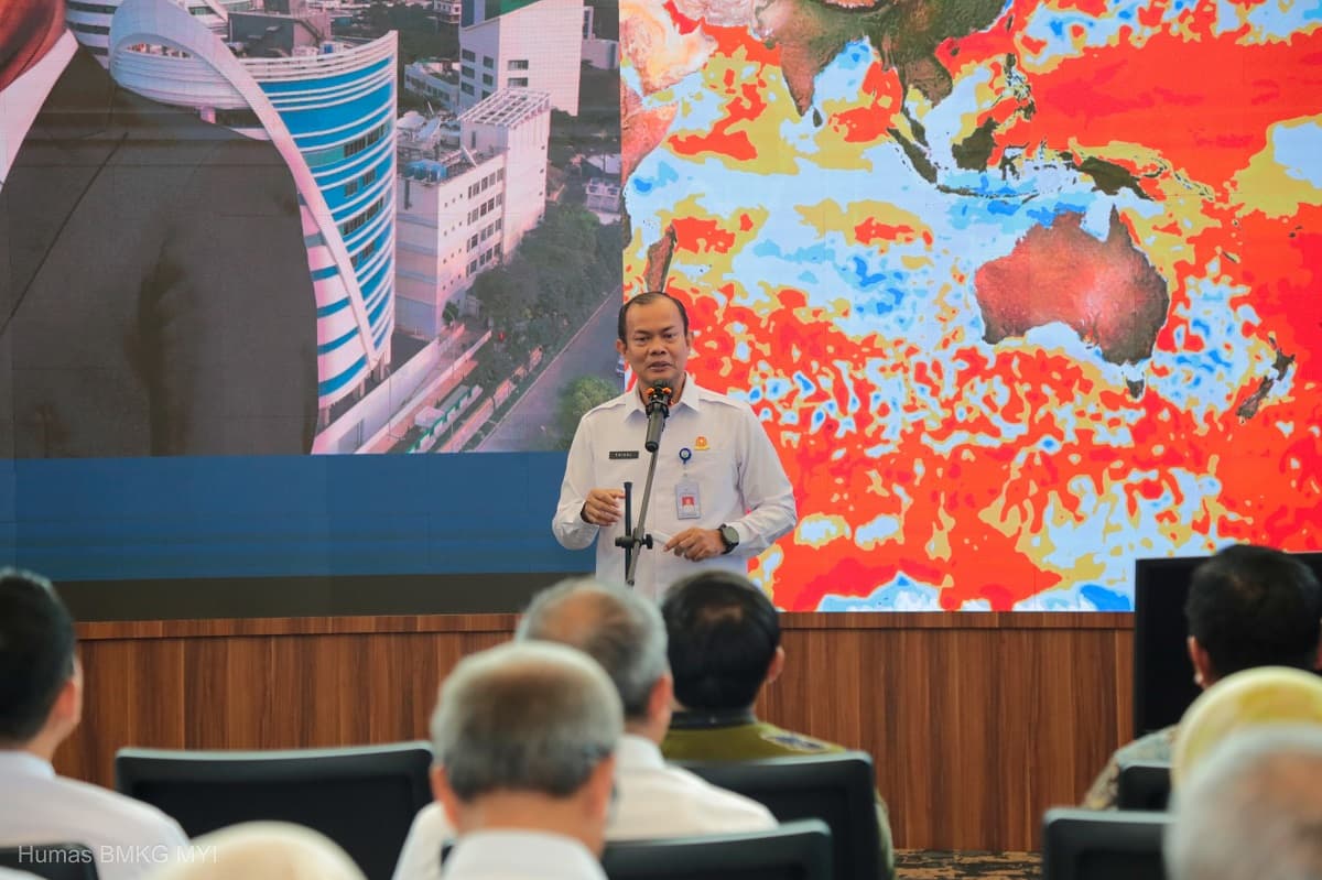 BMKG Perkuat Operasi Modifikasi Cuaca Antisipasi Karhutla saat Kemarau BMKG Perkuat Operasi Modifikasi Cuaca Antisipasi Karhutla saat Kemarau