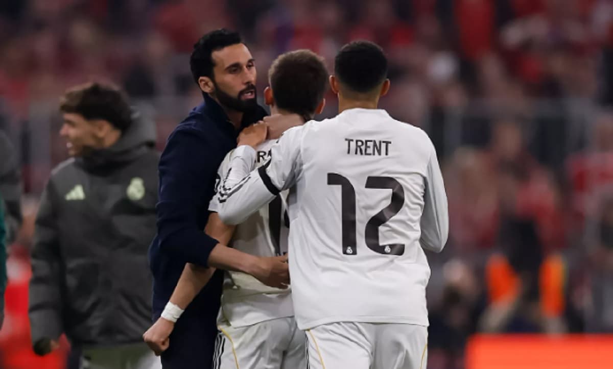 Bantah Ribut dengan Kapten Real Madrid Dani Carvajal, Alvaro Arbeloa: Tanya ke Anak-Anak! Bantah Ribut dengan Kapten Real Madrid Dani Carvajal, Alvaro Arbeloa: Tanya ke Anak-Anak!