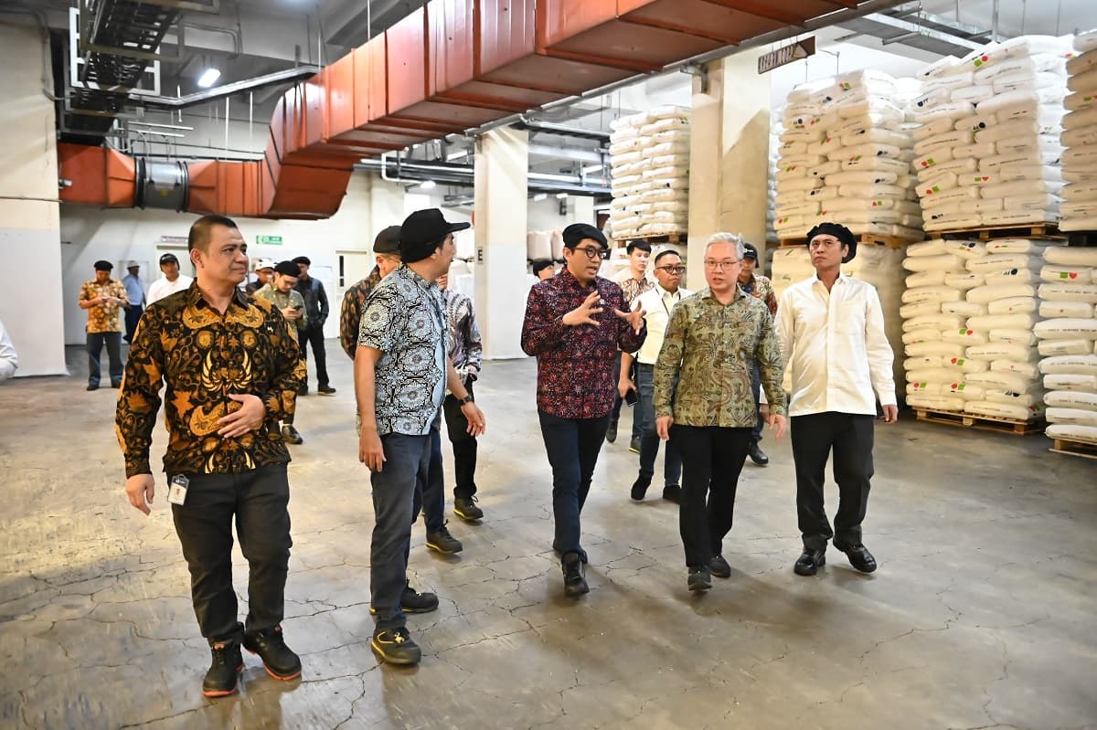 Bahan Baku Plastik Kini Aman, RI Dapat Suplai dari China hingga Rusia Bahan Baku Plastik Kini Aman, RI Dapat Suplai dari China hingga Rusia