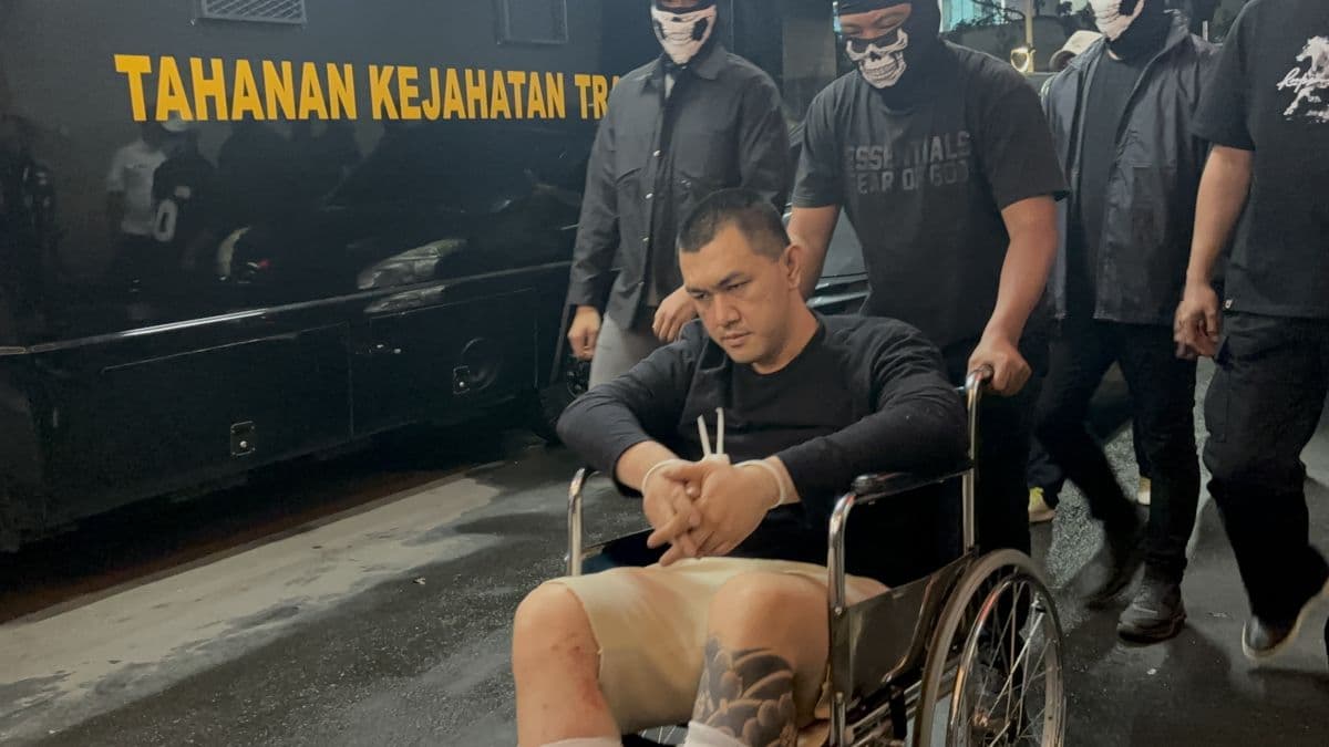 Bareskrim Tangkap 2 Penyedia Rekening untuk Bandar Narkoba Ko Erwin hingga The Doctor Bareskrim Tangkap 2 Penyedia Rekening untuk Bandar Narkoba Ko Erwin hingga The Doctor