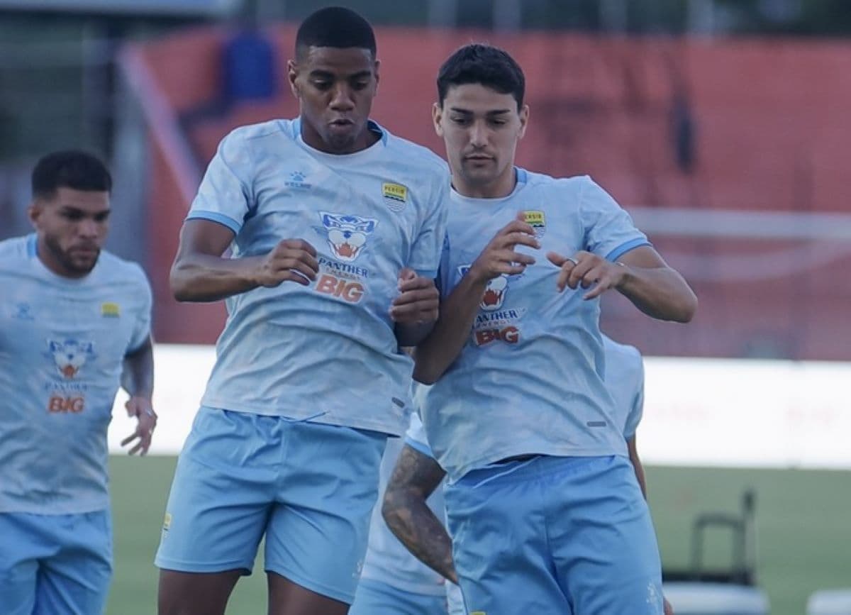 Link Live Streaming Persib Bandung vs Arema FC di Super League 2025-2026 Malam ini! Link Live Streaming Persib Bandung vs Arema FC di Super League 2025-2026 Malam ini!