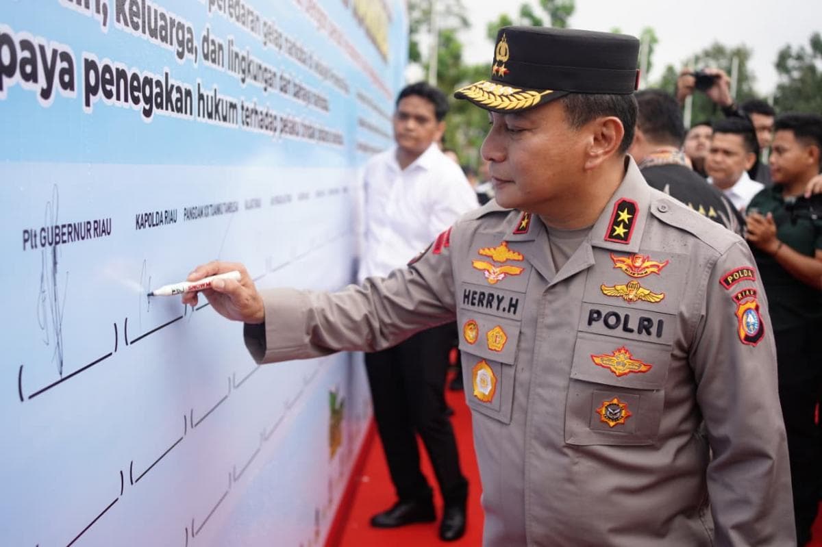 Peredaran Narkotika di Riau Libatkan Jaringan Internasional, Satgas Anti Narkoba Dibentuk Peredaran Narkotika di Riau Libatkan Jaringan Internasional, Satgas Anti Narkoba Dibentuk