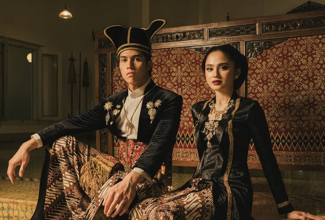 Jelang Akad Nikah El Rumi dan Syifa Hadju, Petugas Keamanan Lakukan Sterilisasi Venue Jelang Akad Nikah El Rumi dan Syifa Hadju, Petugas Keamanan Lakukan Sterilisasi Venue