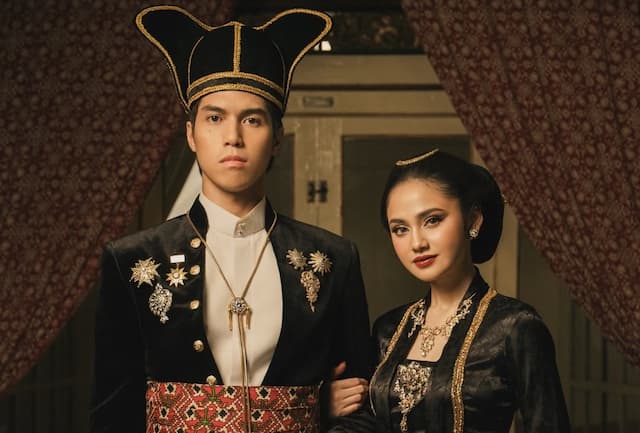 El Rumi Resmi Menikahi Syifa Hadju dengan Maskawin Uang Tunai GBP2.600 El Rumi Resmi Menikahi Syifa Hadju dengan Maskawin Uang Tunai GBP2.600