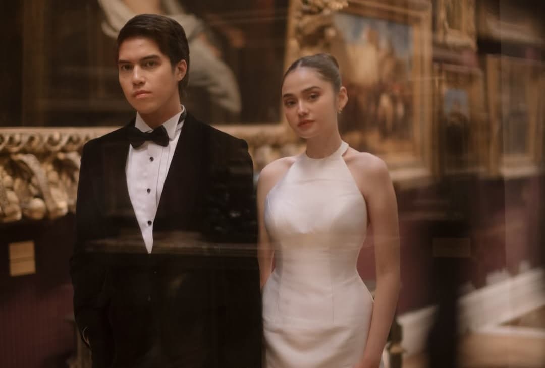 Momen Langka Ahmad Dhani dan Maia Estianty Dansa Bareng Pasangan di Nikahan El Rumi dan Syifa Hadju Momen Langka Ahmad Dhani dan Maia Estianty Dansa Bareng Pasangan di Nikahan El Rumi dan Syifa Hadju