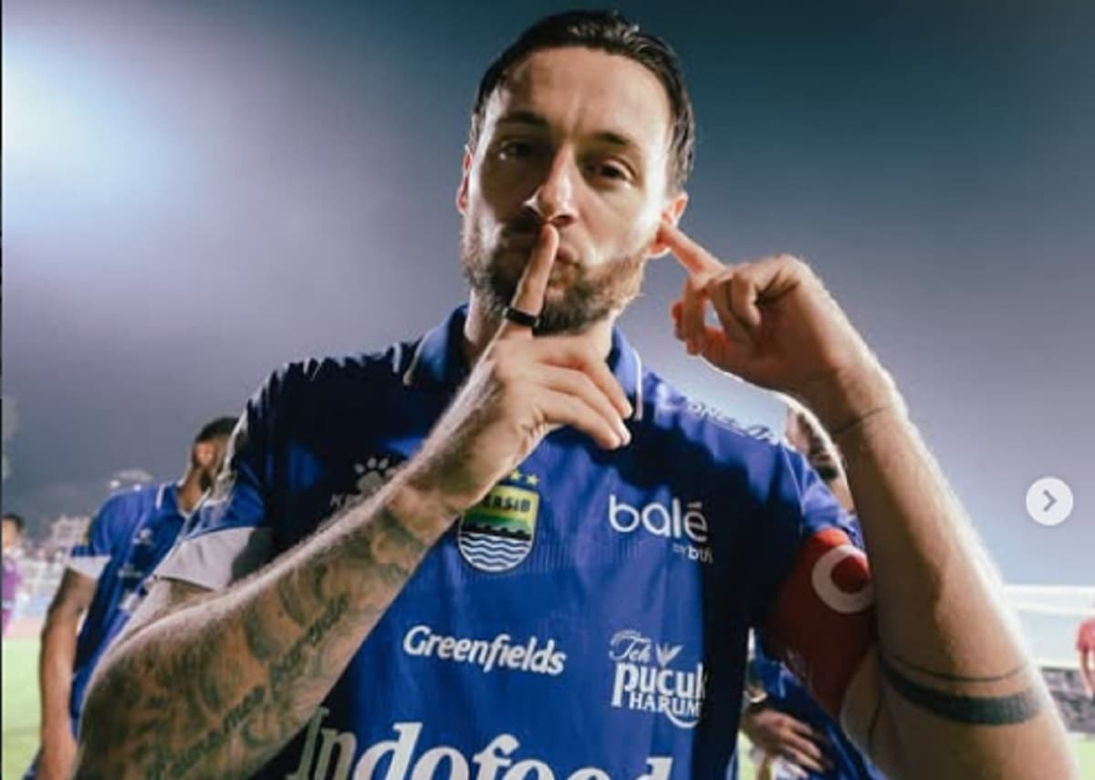Marc Klok Bantah Rasis ke Penyerang Bhayangkara FC Henry Doumbia, Begini Kata Kapten Persib Bandung! Marc Klok Bantah Rasis ke Penyerang Bhayangkara FC Henry Doumbia, Begini Kata Kapten Persib Bandung!