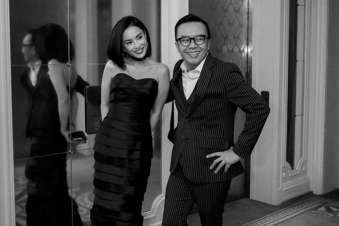 Ari Lasso dan Dearly Djoshua Kembali Pamer Kemesraan, Netizen: ABG Vintage Lagi Puber Ari Lasso dan Dearly Djoshua Kembali Pamer Kemesraan, Netizen: ABG Vintage Lagi Puber