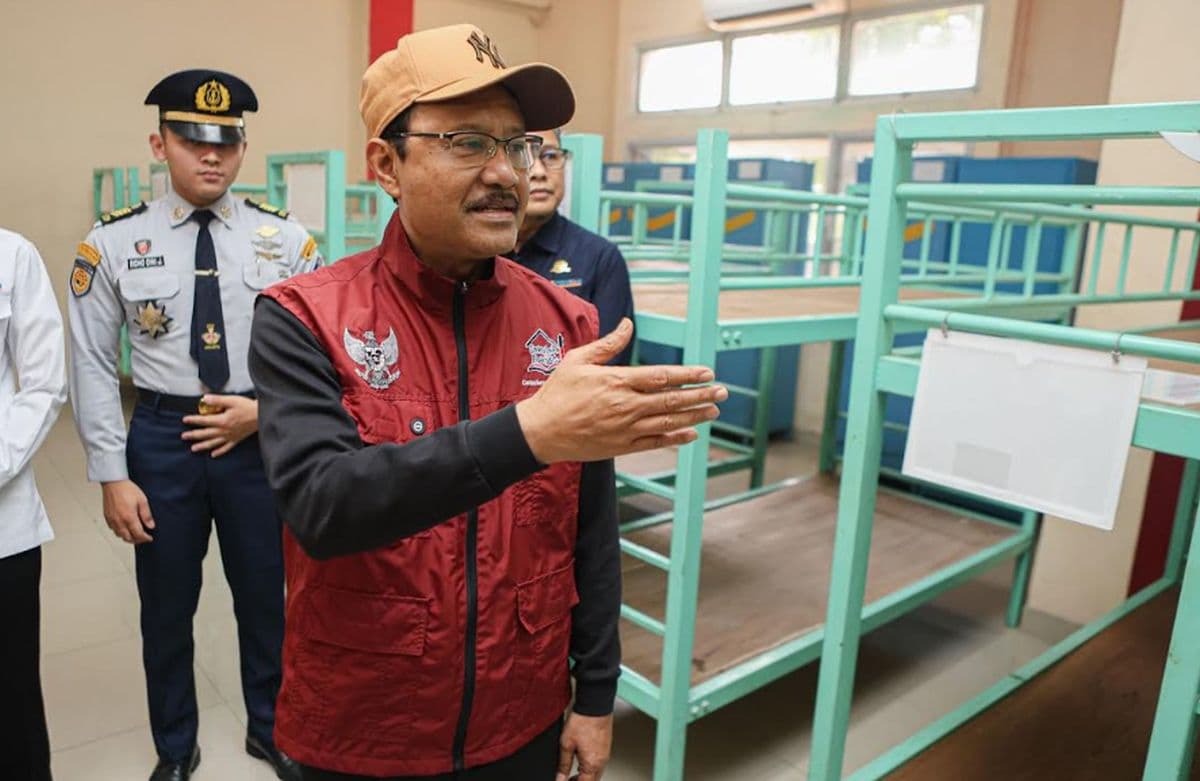 Mensos Tegaskan Sekolah Rakyat Strategi Besar Pengentasan Kemiskinan Mensos Tegaskan Sekolah Rakyat Strategi Besar Pengentasan Kemiskinan