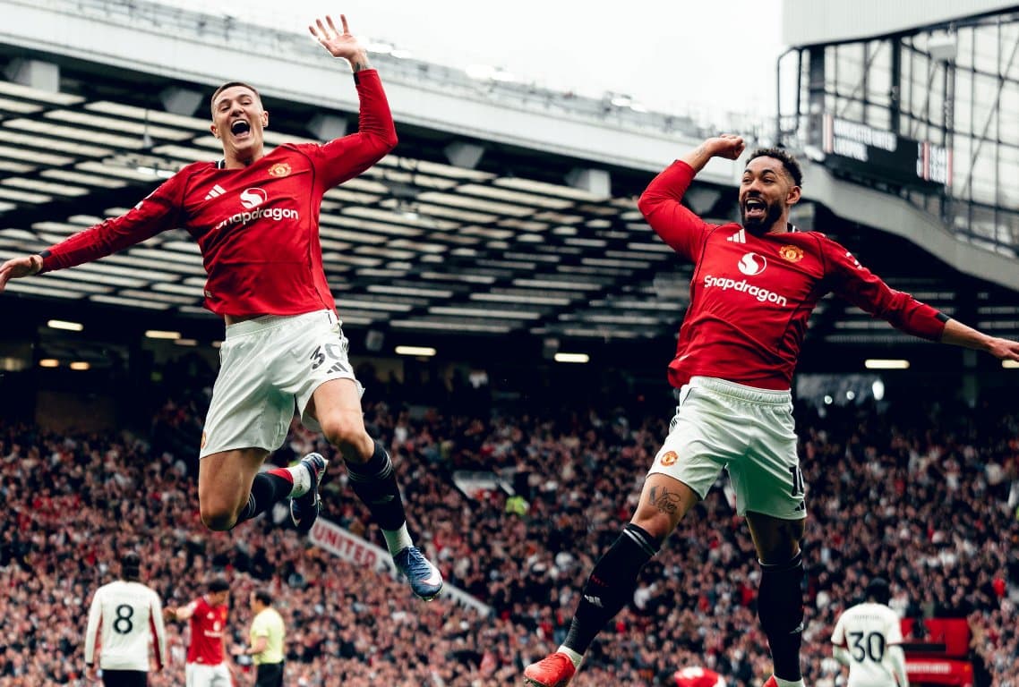 Kalahkan Liverpool 3-2, Manchester United Rawat Rekor Impresif Berumur 42 Tahun! Kalahkan Liverpool 3-2, Manchester United Rawat Rekor Impresif Berumur 42 Tahun!