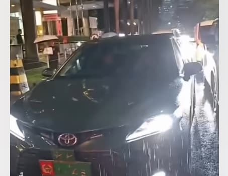 Viral Mobil Dinas Bintang 2 Lawan Arah, Begini Penjelasan TNI AD Viral Mobil Dinas Bintang 2 Lawan Arah, Begini Penjelasan TNI AD