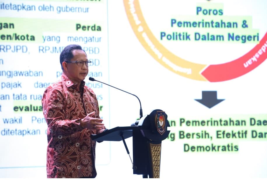 Mendagri Tito: Daerah Harus Lebih Inovatif Tangani Kemiskinan dan Pengangguran! Mendagri Tito: Daerah Harus Lebih Inovatif Tangani Kemiskinan dan Pengangguran!